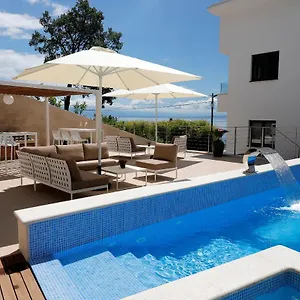 Modena Maris-heated Pool-grill-relax-jacuzzi Apartment Ičići